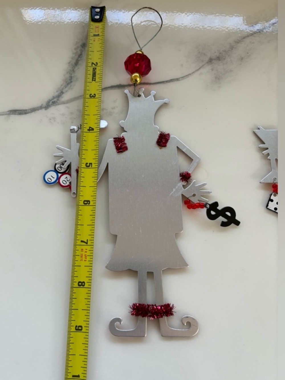 Karen Rossi Silvestri Metal Art King and Queen of Hearts Painted Hanging Decor - Picture 6 of 8